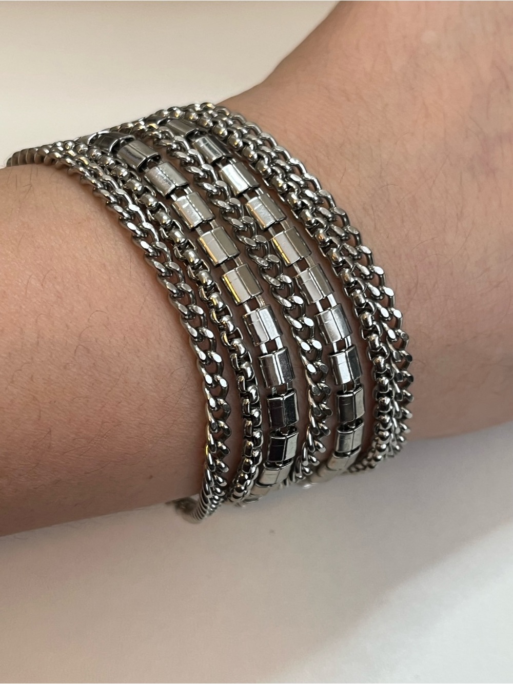 Silver Tone Multiple Chain Simple Bracelet 7”